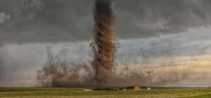 Стихия разбушевалась: под Одессой пронесся смерч