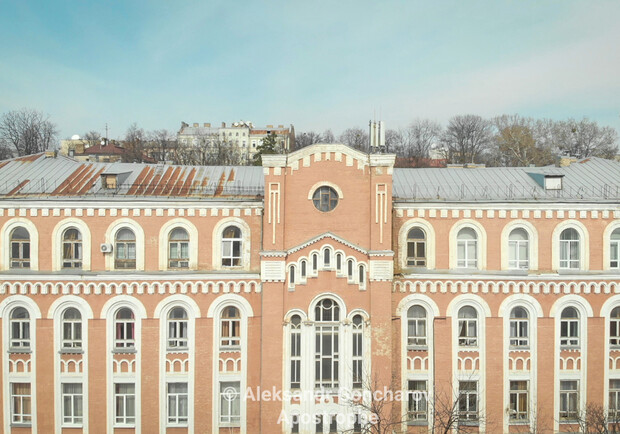 Александровская центральная городская клиническая больница фото