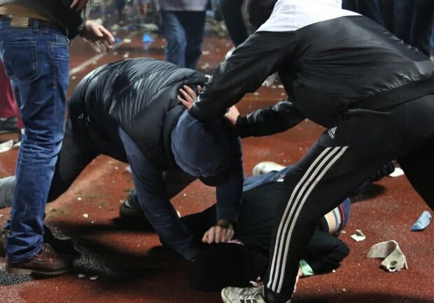 В Киеве в парке охрана избила мужчину, справлявшего нужду. Фото: www.rodgor-vlg.ru