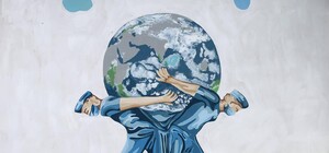 Продержался всего полгода: в Одессе разрушили мурал, посвященный врачам