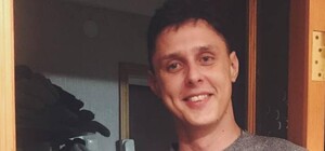 Пробили череп: в Киеве жестоко избили автора хитов группы KAZKA