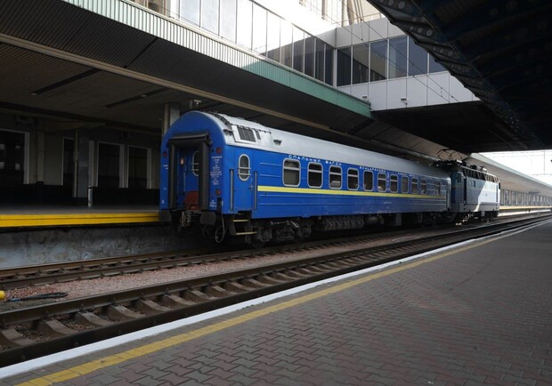 Из Польши прибыл одновагонный поезд в Киев. Фото: urm.media