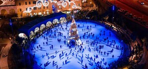 На Демеевской площади откроют зимний городок с елкой и катком