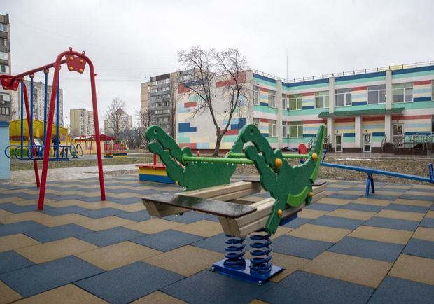 В Киеве на Оболони открыли отремонтированный детский сад. 