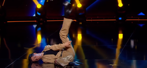 Чиновник из Запорожья станцевал на каблуках на 