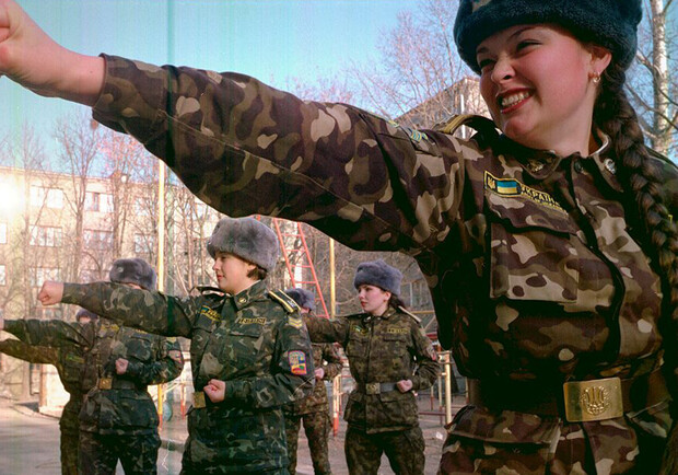 Главнокомандующий ВСУ обещает сделать некоторые послабления в воинском учете для женщин 