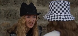 Netflix ответил по поводу скандального изображения украинки в сериале “Эмили в Париже”