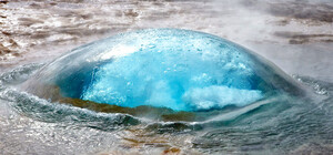 В Днепре возле Нового моста заметили 