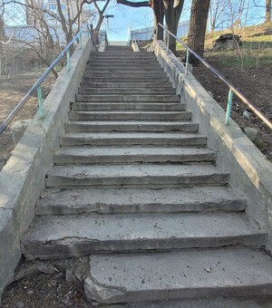 Мистика и руины: прогулка по лестнице-гиганту в Одессе