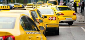 Київські таксисти оголосили страйк та вимагають підняти тарифи