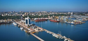 Военно-морские силы Украины продолжают оборонять Одесский морской порт