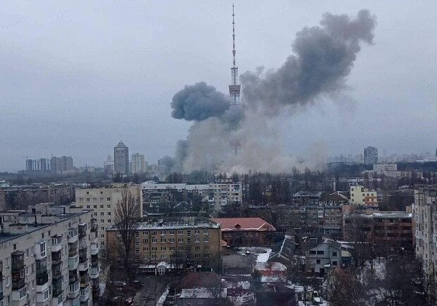 Россия нанесла удар по Киевской телевышке на Дорогожичах. 