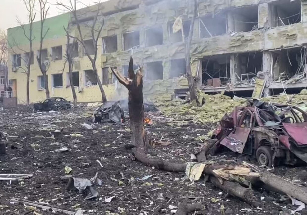 В Мариуполе российские оккупанты уничтожили детскую больницу. 