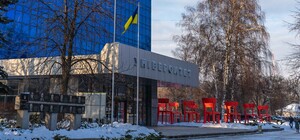 ДНУ позбавив почесних звань російських науковців