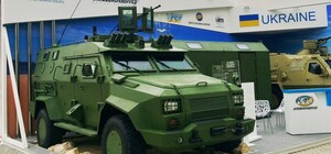 Двух руководителей 