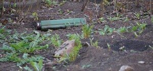 Российские войска дистанционно разбрасывали мины замедленного действия во дворах на ХТЗ (фото)