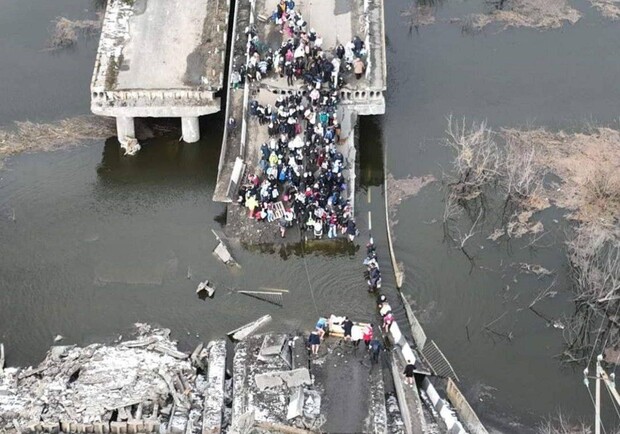 Зруйнований міст через річку Ірпінь стане частиною меморіалу - фото: Facebook/Леся Литвинова