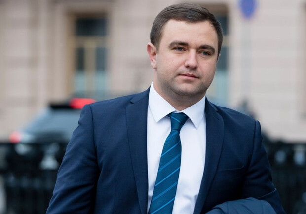 Депутата партії "Слуга народу" Олексія Ковальова підозрюють в державній зраді. 