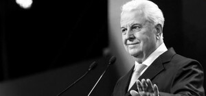 Зеленський доручив заснувати іменну стипендію Кравчука