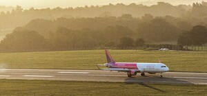 Wizz Air выделил для украинских беженцев 10 тыс бесплатных билетов в Британию