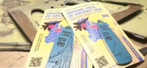 Столичные волонтеры создают самые дорогие в мире брелки из сбитого истребителя РФ 