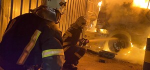 В Оболонском районе столицы произошел масштабный пожар