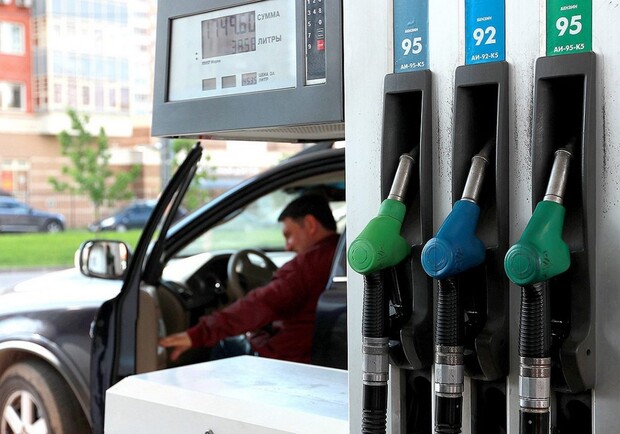 Уряд відмовився від держрегулювання цін на бензин та дизель
