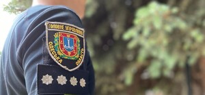 В Одессе мужчина ударил ножом знакомого, а в области девушку ранили из пистолета