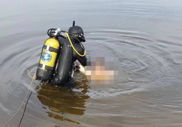 В Киеве на озере "Мартышев" утонул мужчина 