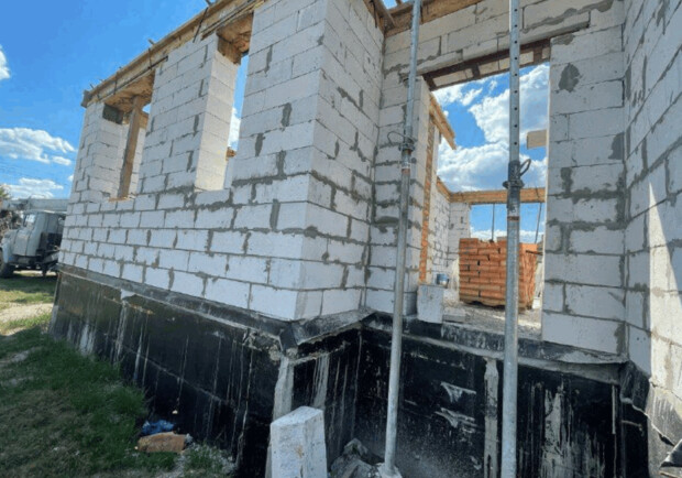 Як виглядають нові будинки для переселенців у Дмитрівці під Києвом. 