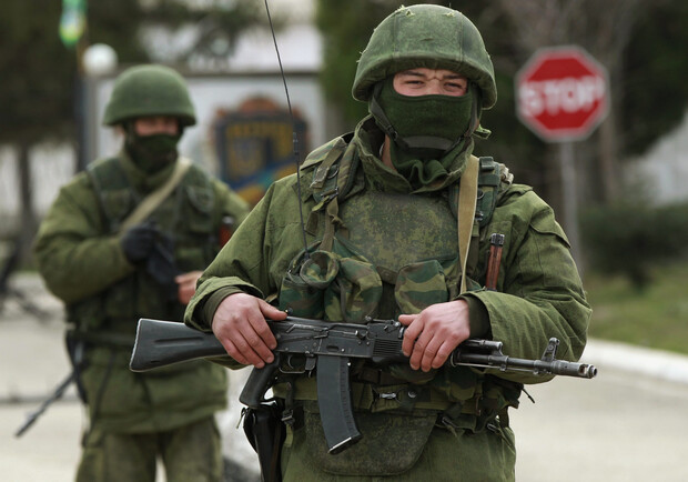 Поліція викрила двох військових ЗС РФ, які пограбували квартири в Ірпені. 