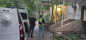 На Печерську виявили тіло чоловіка з ознаками насильницької смерті