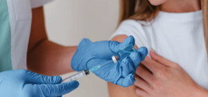 Де в Запоріжжі зробити щеплення проти COVID-19: адреси та контакти