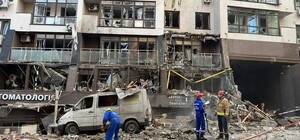 Женщина, выжившая после ракетного обстрела Киева, рассказала, как спасала себя и дочь