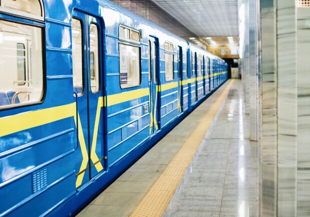 Почему приостановили переименование станций метро в Киеве 