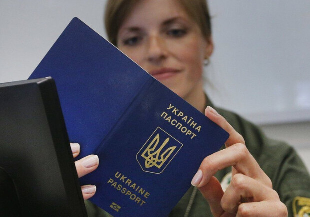 В Борисполе под Киевом начали массово проверять документы: с чем это связано. 