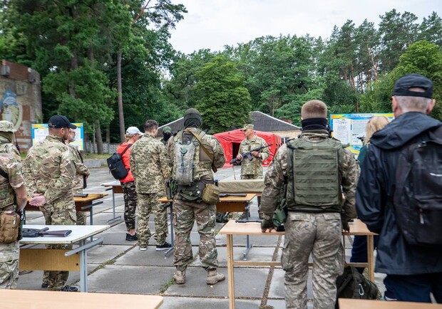 У Києві розпочалися оборонні заняття із цивільним населенням. Фото: КМДА
