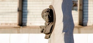 У Запоріжжі демонтували пам'ятник Олександру Пушкіну