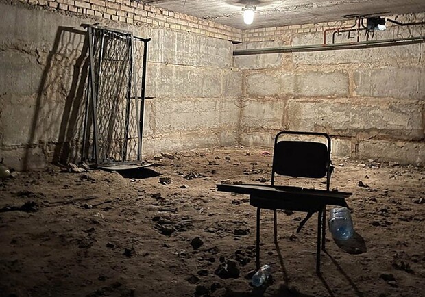 У Бучі знайшли підвал, де окупанти РФ катували та вбивали українців 
