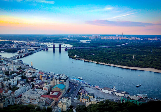 Як бойові дії вплинули на якість води у річці Дніпро в Києві. 