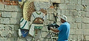 В Макарове неизвестные уничтожают мозаику, пережившую обстрелы оккупантов