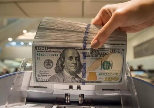 Курс валют в Україні 9 вересня 2022 року: скільки коштує долар і євро. 