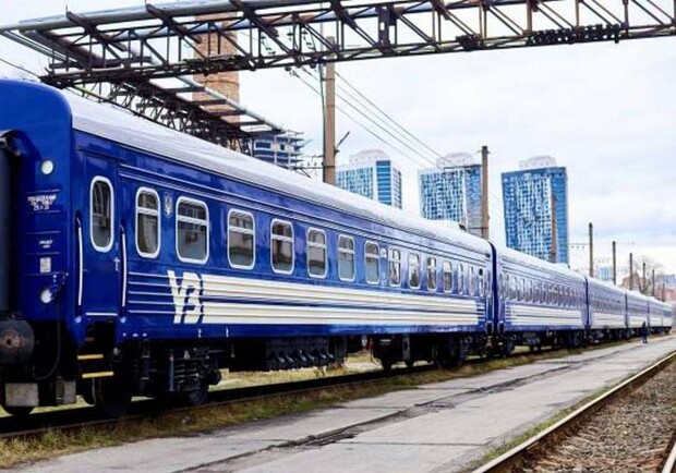 В приложении "Укрзализныця" теперь можно посмотреть номер пути прибытия поезда. 