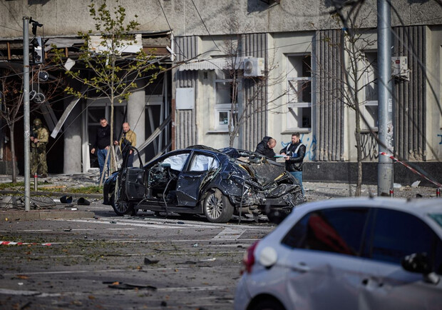 Последствия сегодняшних ракетных ударов по Киеву. 