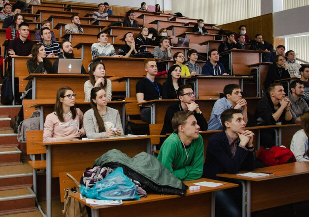 В Украине студентов-переселенцев переведут в вузах на бюджетную форму обучения. 