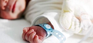 У Дніпрі жінка, яка мала велику пухлину, народила здорову дівчинку