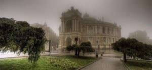 Утром Одессу накрыл очень плотный туман