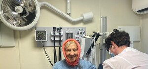 Працює на сонячних батареях: у медзакладі Одеської області встановили словацьку блок-лікарню