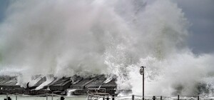 Перший листопадовий шторм у Одесі: дивись, як це красиво (фото, відео)