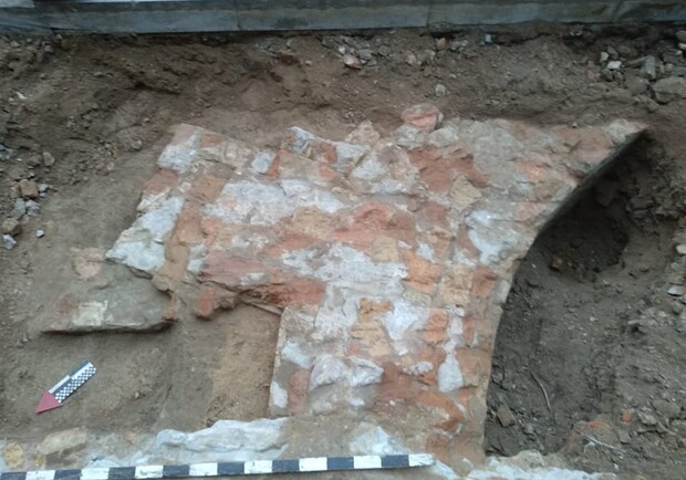 У стен Софии Киевской обнаружили археологическую находку. 